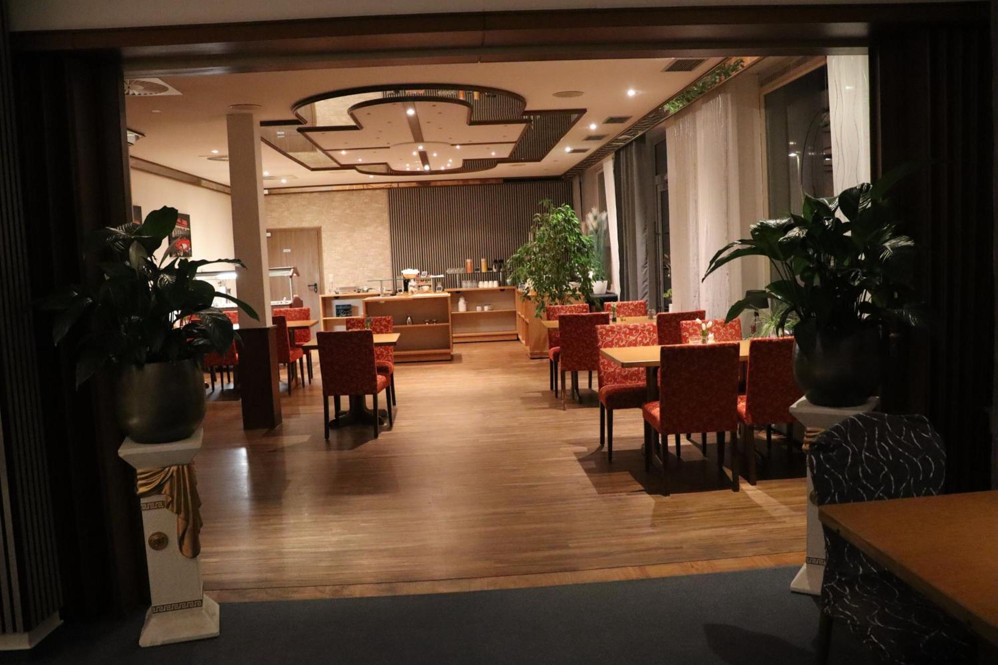 Hotel Haarener Hof Bad Wünnenberg Eksteriør billede